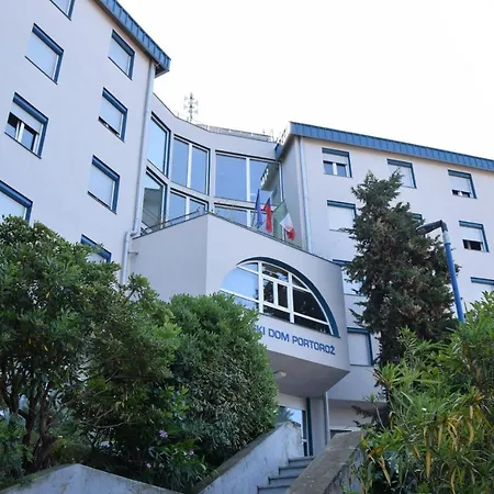 Dijaski Dom Portoroz, Auberge de jeunesse