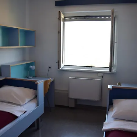 Dijaski Dom Portoroz, 旅馆 *