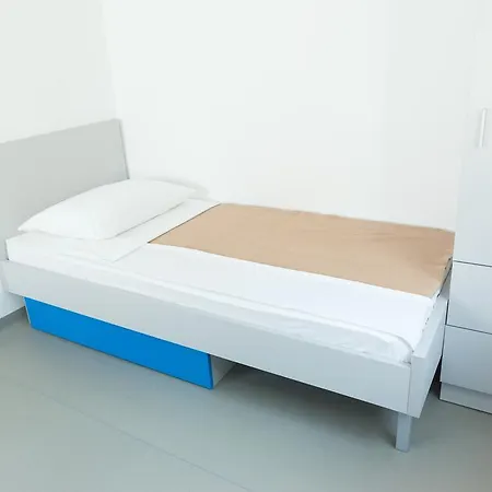 Dijaski Dom Portoroz, Vandrarhem