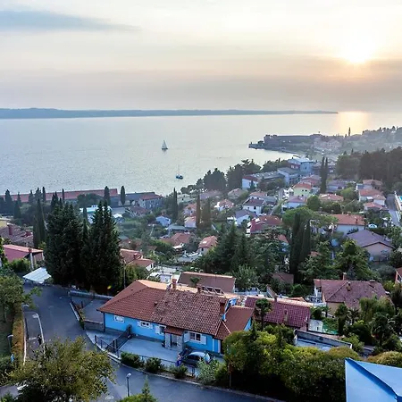 Dijaski Dom Portoroz,