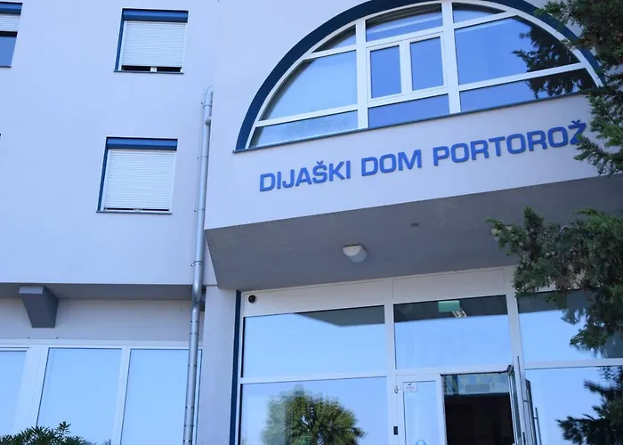 호스텔 Dijaski Dom Portoroz, *